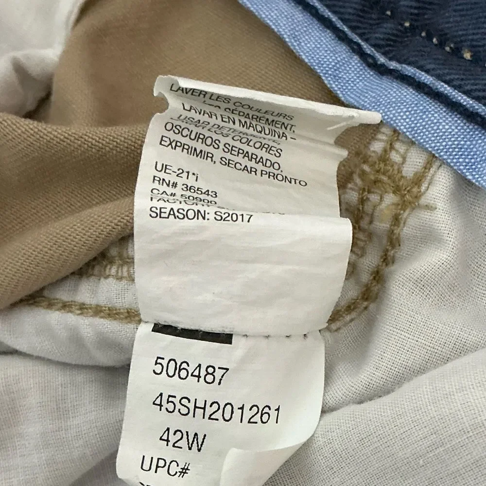 IZOD Saltwater Khaki Shorts with anchors on them size 42 inseam 10.5